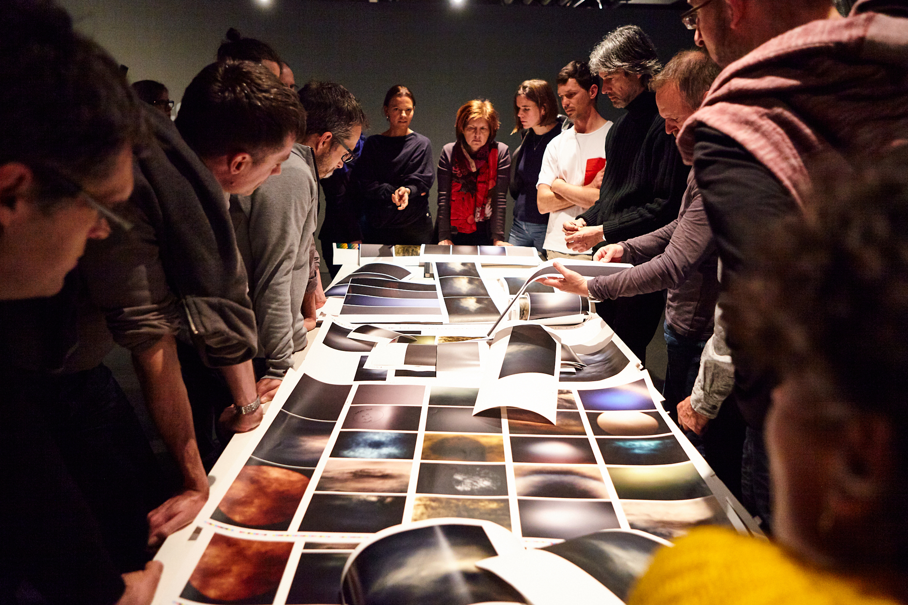Na delavnicah Od blizu udeleženci spoznavajo fotografijo skozi teorijo in prakso.